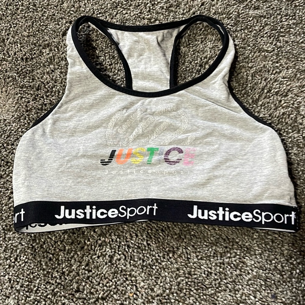 sports bra